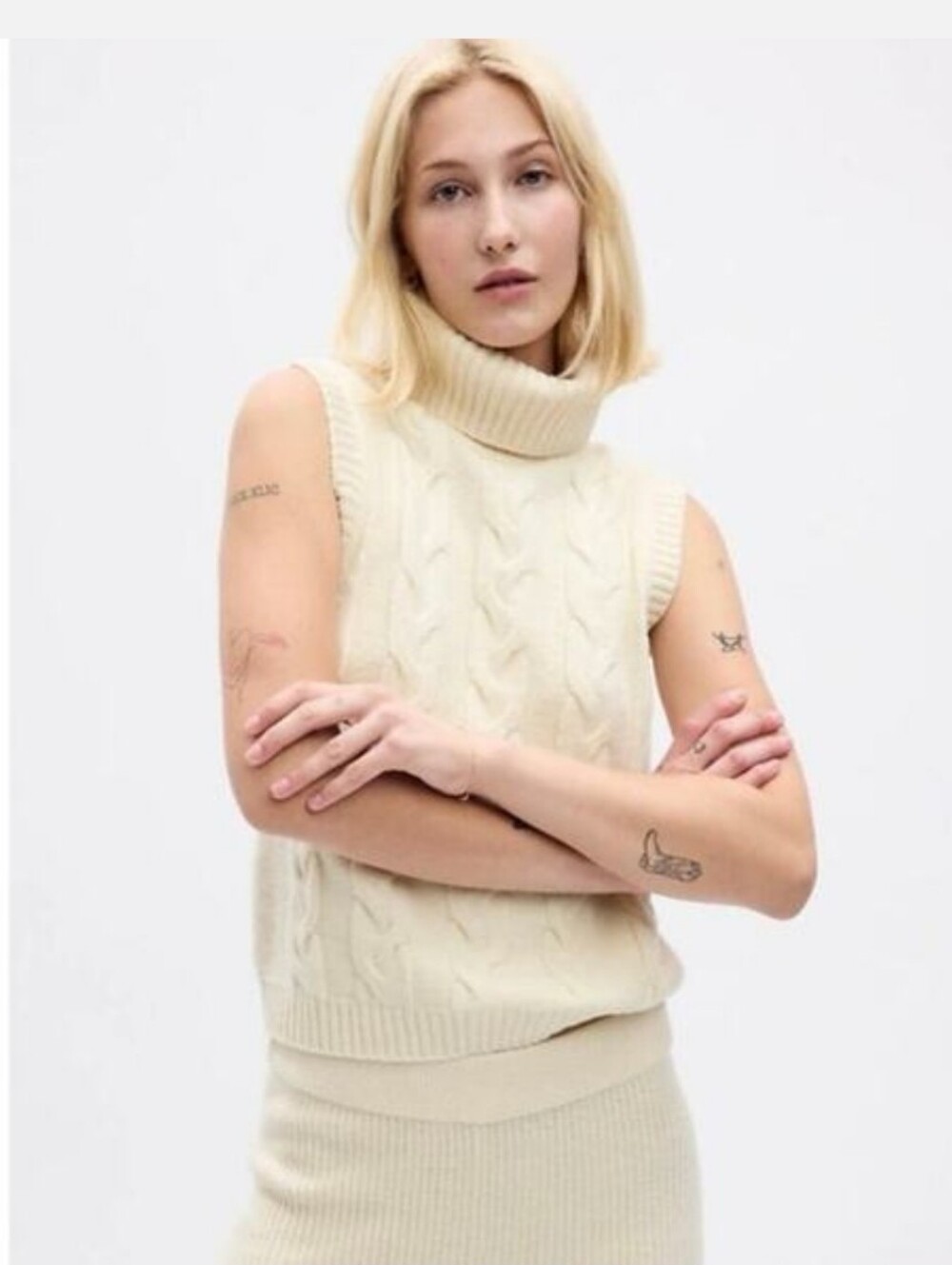 Gap Cashsoft Turtleneck Cable Knit Sweater Vest